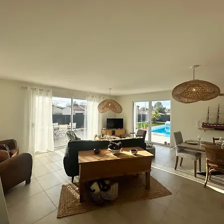 Casa vacanze La Marine Avec Jardin, Terrasse Et Piscine