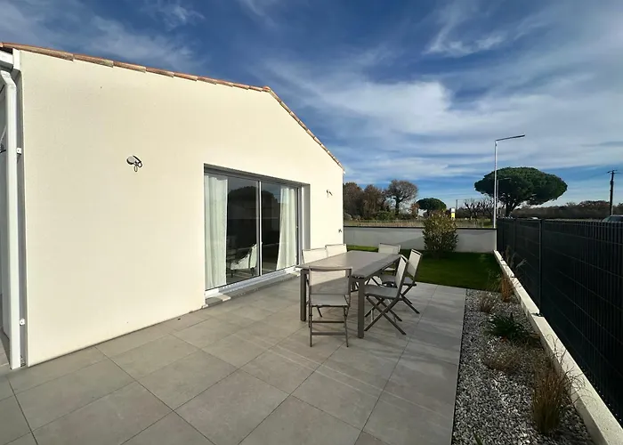 Holiday home La Marine Avec Jardin, Terrasse Et Piscine *