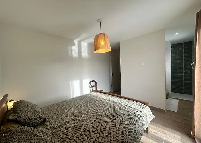 La Marine Avec Jardin, Terrasse Et Piscine Holiday home